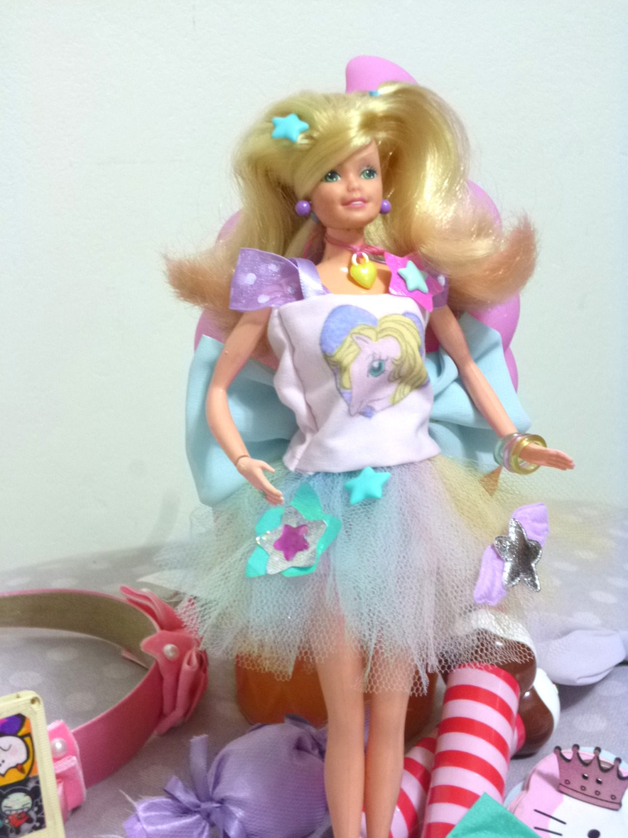 Barbie com novas roupinhas!
