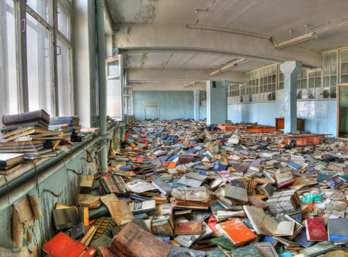 Abandoned Russian Library (from englishrussia)