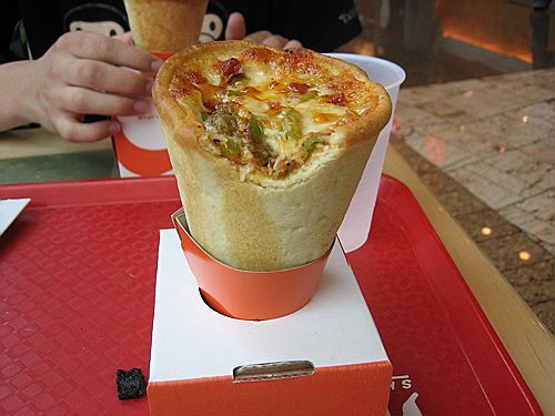 Pizza Cone (via blogofhilarity)