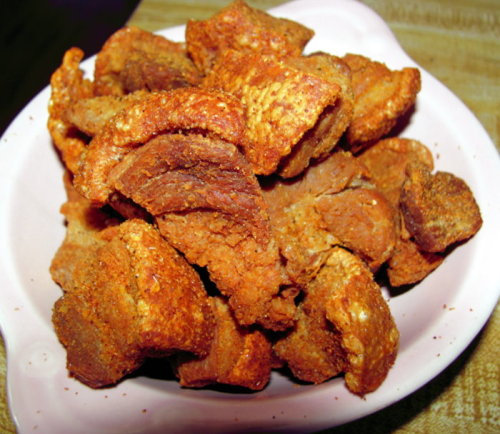 Cracklin
Pieces of pork fat, meat, and skin twice deep fried.
(submitted by cajunkate)